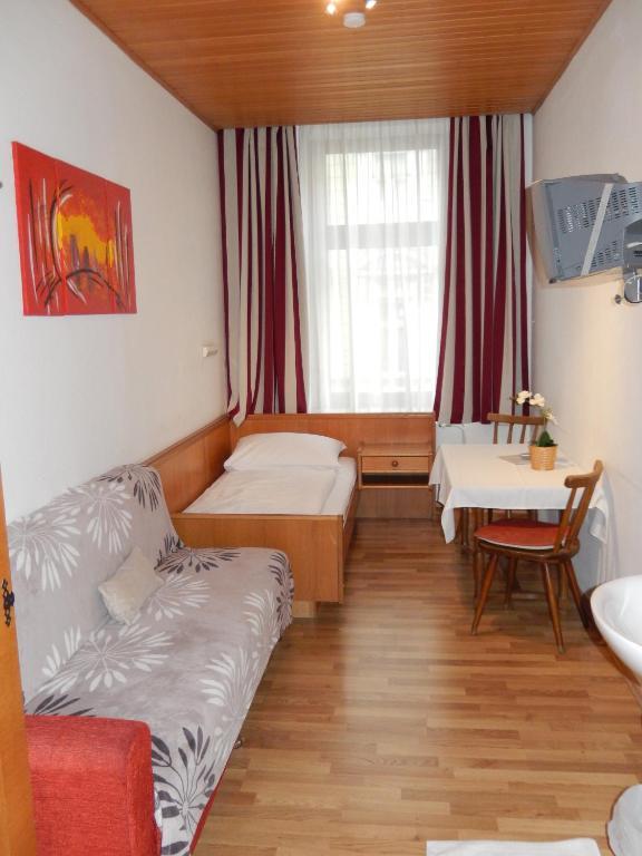 Hotel "Wilder Mann" Linz Bilik gambar